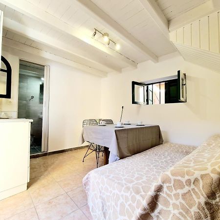 Piccolo Modern Suites Old Town Rhodes City Exterior photo