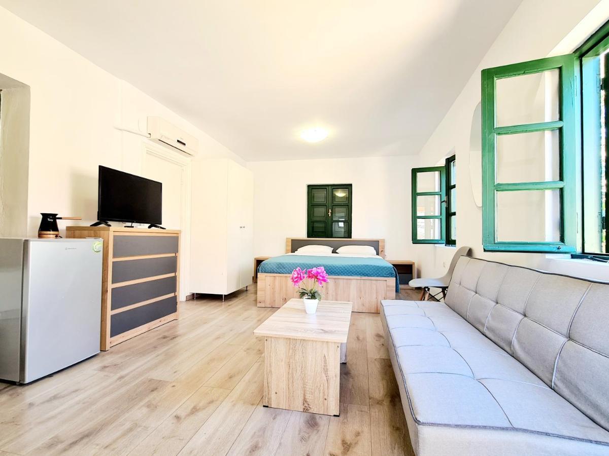 Piccolo Modern Suites Old Town Rhodes City Exterior photo