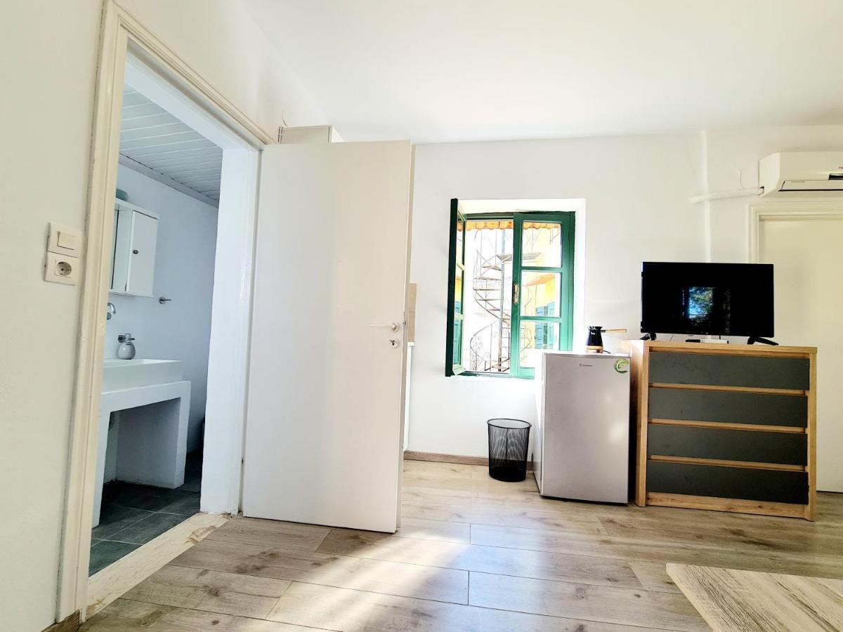 Piccolo Modern Suites Old Town Rhodes City Exterior photo
