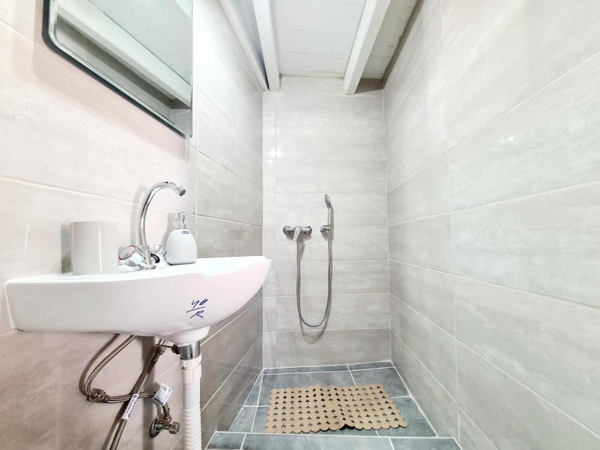 Piccolo Modern Suites Old Town Rhodes City Exterior photo